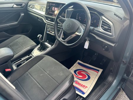 2022 Volkswagen T-Roc 1.0 TSI 110HP Style €25,950 thumbnail