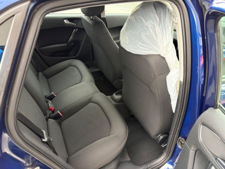 2012 Audi A1 - thumbnail 7