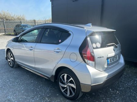 2015 Toyota Aqua - thumbnail 7