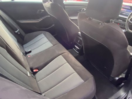 2025 BMW 3 Series 330e M-Sport Auto (PHEV) €51,900 thumbnail