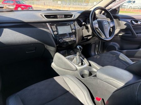 2014 Nissan Qashqai - thumbnail 14