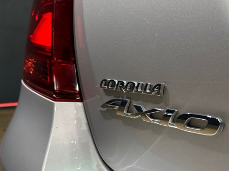 2020 Toyota Corolla - thumbnail 11