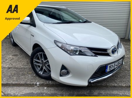 2015 Toyota Auris ICON PLUS VVT-I HYBRID @ Waltons Garage Ranelagh