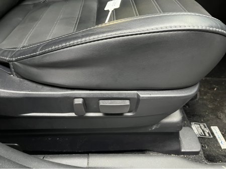 2019 Mitsubishi Outlander €22950! 2019 MITSUBISHI OUTLANDER PHEV G PLUS PACKAGE 2.4 AUTOMATIC / CRUISE CONTROL / 360° PARKING CAMERA / ELECTRIC HEATED SEATS / HEATED STEERING WHEEL €22,950 thumbnail