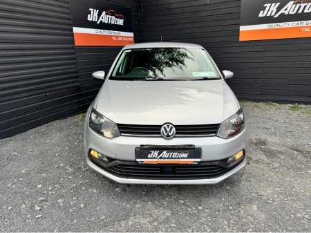 2015 Volkswagen Polo - view 2