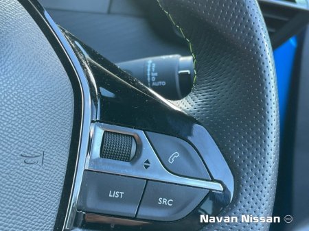 2023 Peugeot 208 Electric 136bhp (50 kWh) GT €19,950 thumbnail