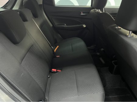 2022 Suzuki Swift - thumbnail 11