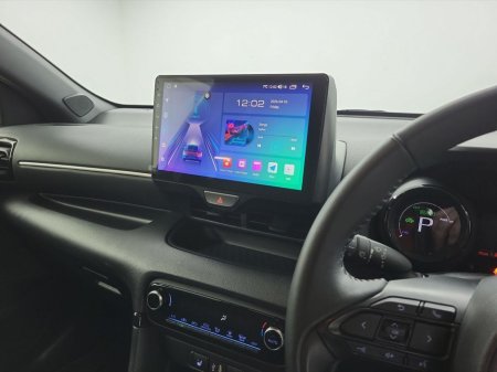 2021 Toyota Yaris - thumbnail 12