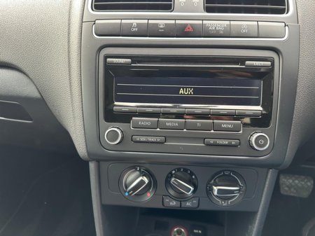 2014 Volkswagen Polo - thumbnail 13