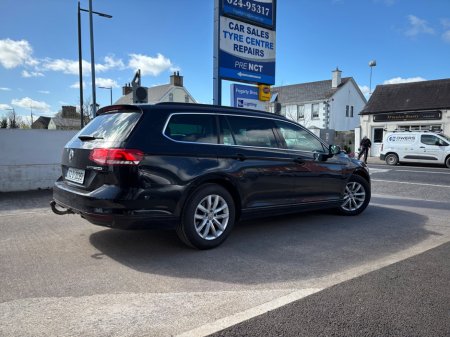 2016 Volkswagen Passat - thumbnail 2