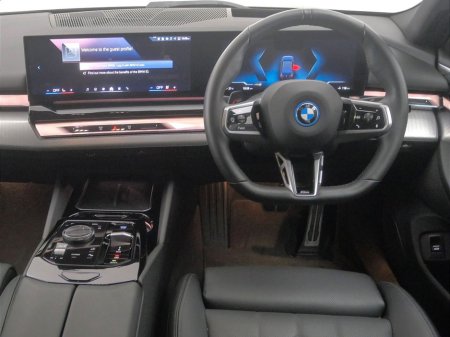 2024 BMW i5 - thumbnail 5
