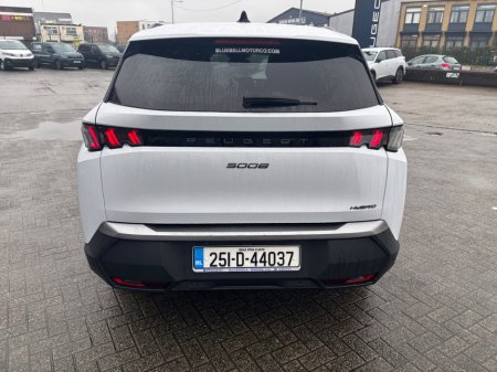 2025 Peugeot 5008 1.2 MHEV 145bhp E-DCS6 Allure €44,950 thumbnail