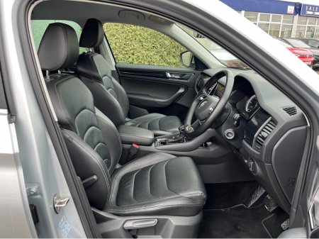 2021 Skoda Kodiaq 7 SEATER STYLE AUTOMATIC 2.0 DIESEL //HIGH SPEC//FULL LEATHER//HEATED SEATS//KEYLESS ENTRY//SAT NAV//REVERSE CAMERA// €36,950 thumbnail