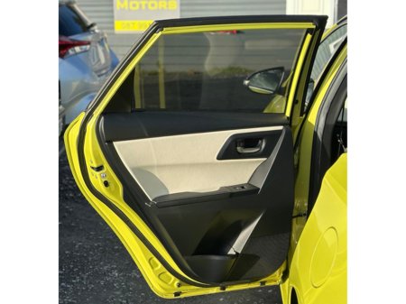 2016 Toyota Auris 1.8L Petrol-Hybrid Automatic (1913) €13,995 thumbnail