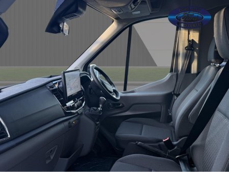 2026 Ford Transit Minibus thumbnail