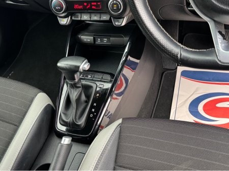 2019 Kia Stonic - thumbnail 2