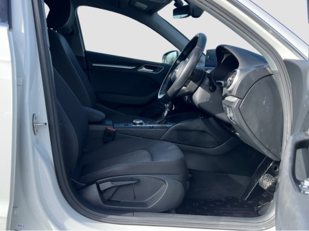 2017 Audi A3 2017 Audi A3 1.4 TFSI Automatic €17,950 thumbnail