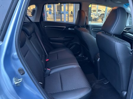 2017 Honda Fit 1.5L Petrol Hybrid Automatic €11,950 thumbnail