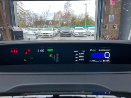 2022 Toyota Prius - thumbnail 18