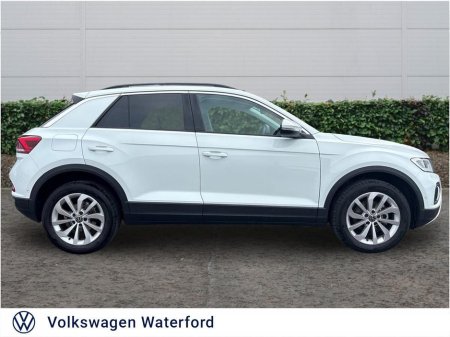 2026 Volkswagen T-Roc - thumbnail 4