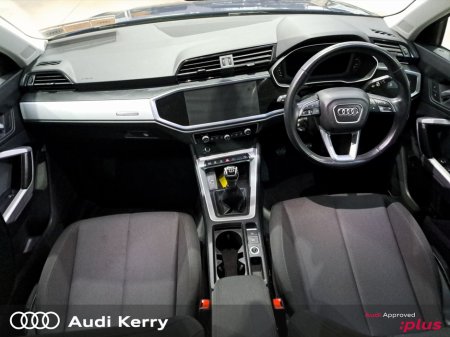 2022 Audi Q3 35TDI 150BHP SE €34,900 thumbnail