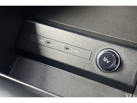 2023 Audi Q4 e-tron E-TRON S LINE 40 €32,137 thumbnail