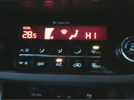 2015 Kia Sportage NEW NCT 2027, PLATINUM SE ,  LEATHER INTERIOR, CRUISE, SAT./NAV.,  €280 TAX, TAXED 10/26, LOW KMS. S./HISTORY. €10,299 thumbnail