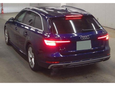 2019 Audi A4 - thumbnail 4