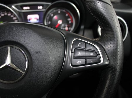 2018 Mercedes-Benz CLA Class 180 d D 4DR €19,999 thumbnail