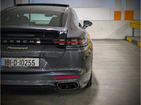 2018 Porsche Panamera - thumbnail 14