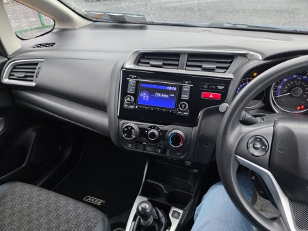 2017 Honda Jazz 1.3 i-VTEC SE €9,950 thumbnail