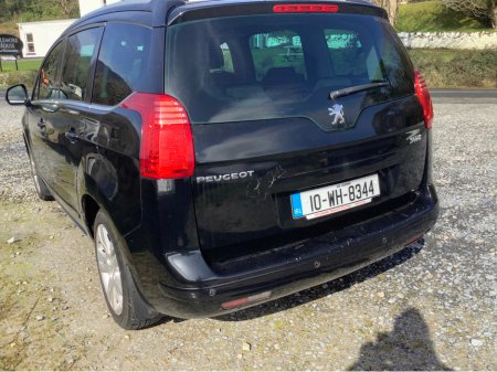 2010 Peugeot 5008 - thumbnail 9