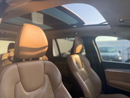 2016 Volvo XC90 - thumbnail 11