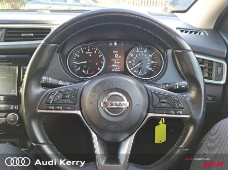 2021 Nissan Qashqai 1.3 DIG-T ACENTA PREM €19,900 thumbnail