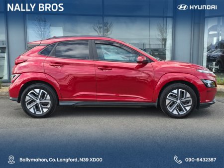 2022 Hyundai Kona - view 2