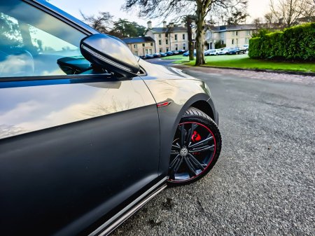 2018 Volkswagen Golf - thumbnail 5