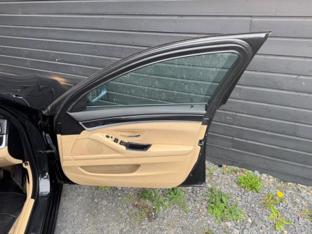 2010 BMW 5 Series - thumbnail 15