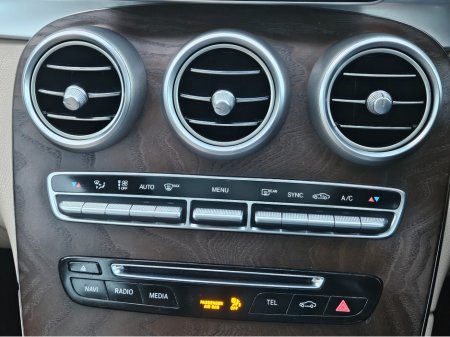 2017 Mercedes-Benz GLC Class ** DEPOSIT TAKEN **220 D 4MATIC 5DR AUTO €25,950 thumbnail