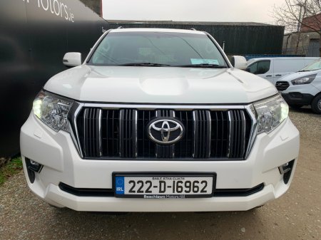 2022 Toyota Landcruiser 2.8 LWB AUTO COMMERCIAL // PRICE EXCL. VAT // GREAT CONDITION // 09/26 CVRT // ONE OWNER // FULL SERVICE HISTORY // €32,479 thumbnail