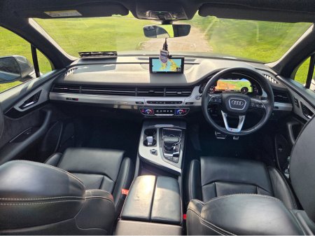 2018 Audi Q7 - thumbnail 8