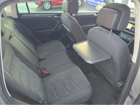 2018 Volkswagen Tiguan HIGH LINE-AUTOMATIC-4 MOTION-LOW MILEGE €23,450 thumbnail