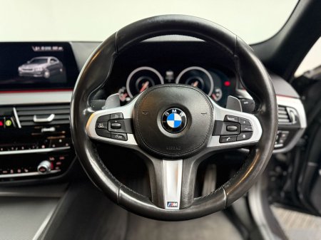 2019 BMW 5 Series - thumbnail 17