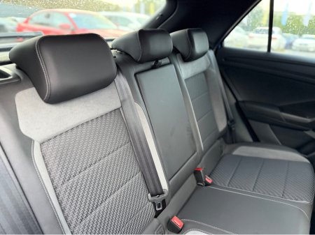 2021 Volkswagen T-Roc R-LINE - 2.0L DIESEL - AUTO - 12M WARRANTY - CAR: 1699 €29,950 thumbnail
