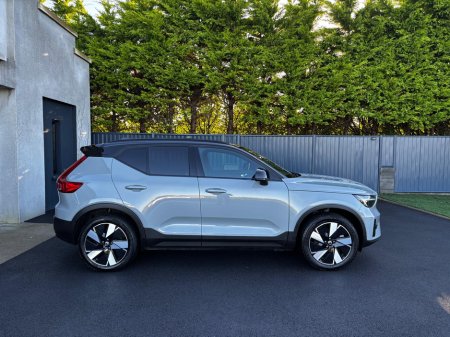 2023 Volvo XC40 CORE RECHARGE TWIN E