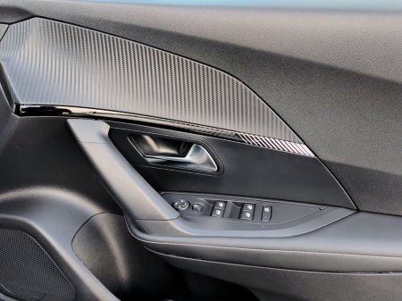 2025 Peugeot 2008 - thumbnail 7