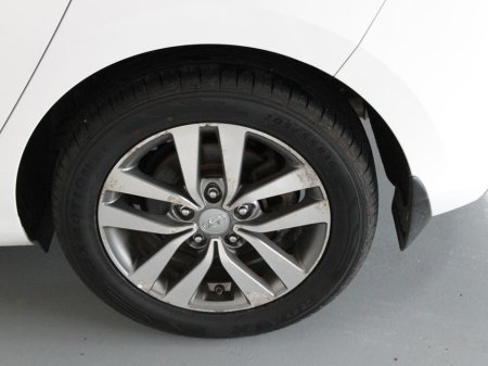 2017 Hyundai i30 i 30 Deluxe 5DR €12,450 thumbnail