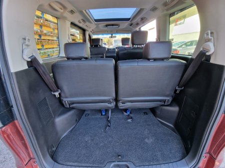 2016 Nissan Serena - thumbnail 14