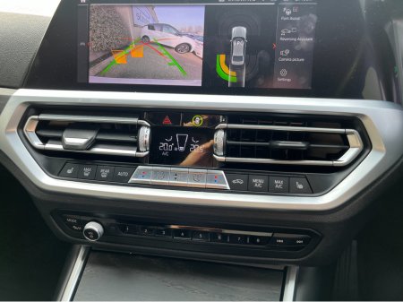 2020 BMW 3 Series - thumbnail 17