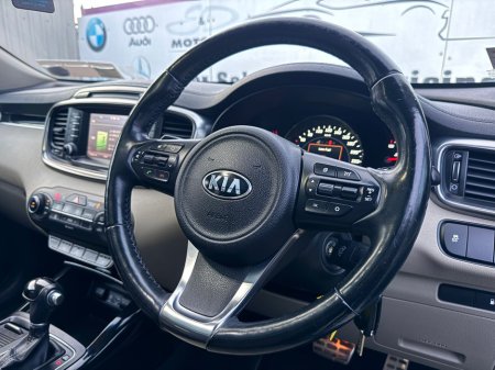 2017 Kia Sorento - thumbnail 29
