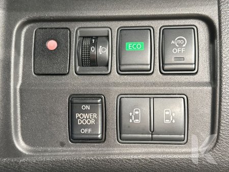 2018 Nissan Serena S-HYBRID 2.0L AUTOMATIC - MULTI FUNCTION STEERING WHEEL - CRUISE CONTROL - HEATING / AC CONTROLS - REVERSE CAMERA €19,950 thumbnail